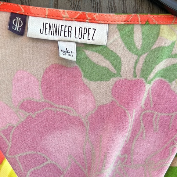 Jennifer Lopez Top - Picture 4 of 6